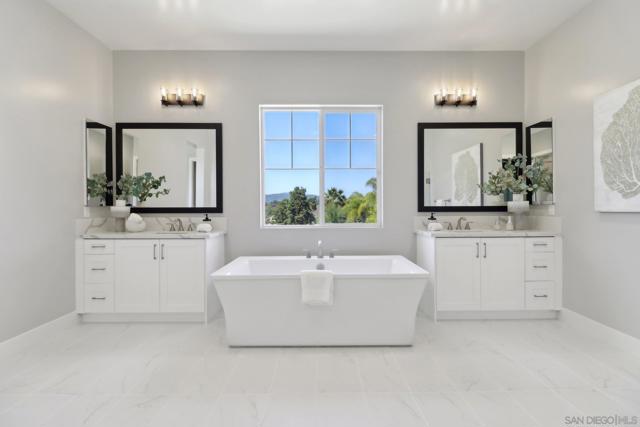 15123 Larchmont St, Poway CA: https://media.crmls.org/mediaz/c72fa47e-40b3-492f-b63d-281a0aae710d.jpg