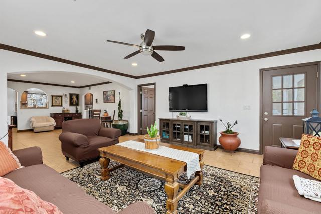 Detail Gallery Image 8 of 37 For 731 Teaberry St, Encinitas,  CA 92024 - 3 Beds | 2 Baths