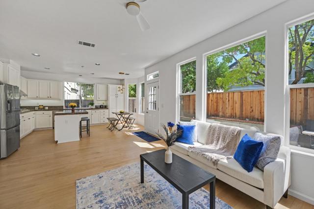 36075 Crystal Springs Drive, Newark CA: https://media.crmls.org/mediaz/c731f7fa-d8d7-42ee-b9fe-5539f4aa21e9.jpg