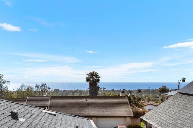 1136 Molara Lane, Encinitas CA: https://media.crmls.org/mediaz/c733b401-f199-462a-b632-95a699ca1455.jpg