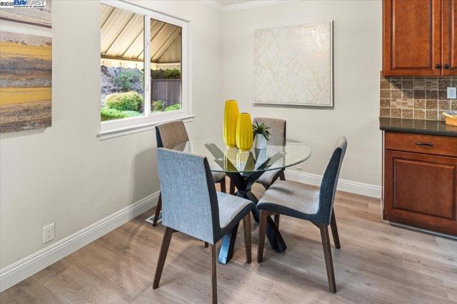 25631 Paul Ct, Hayward CA: https://media.crmls.org/mediaz/c733bdd4-5a9f-49a2-ad44-f86f0309db9f.jpg