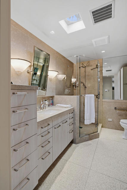 855 W Coronado Avenue, Palm Springs, CA 92262