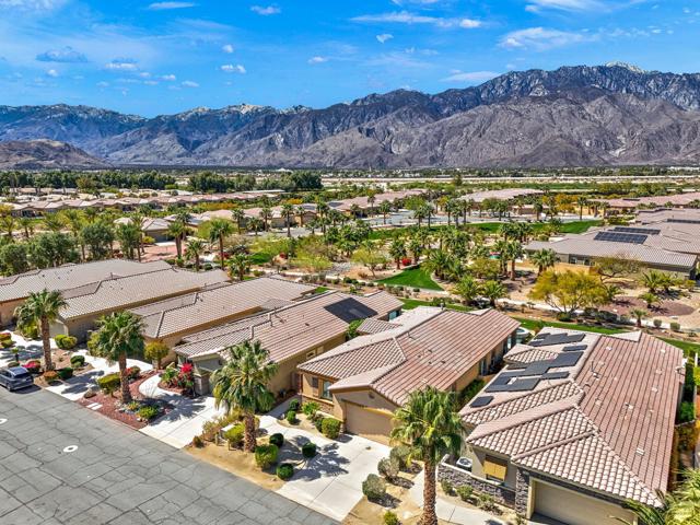 28621 W Natoma Drive, Cathedral City CA: https://media.crmls.org/mediaz/c735bf20-7b51-478b-9729-ceedc9232a0c.jpg