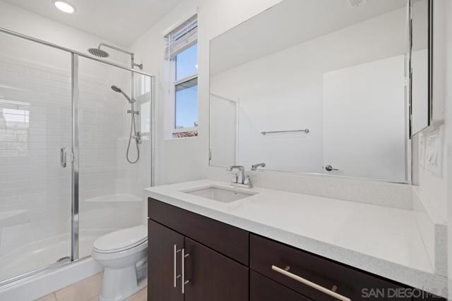 9008 Trailridge Ave, Santee CA: https://media.crmls.org/mediaz/c73657be-b9dc-4245-a78f-a50dc5be1555.jpg