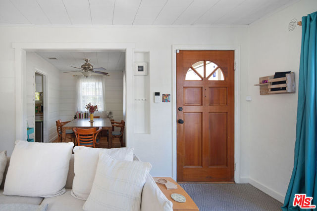 10623 Fitzroy Avenue photo 5