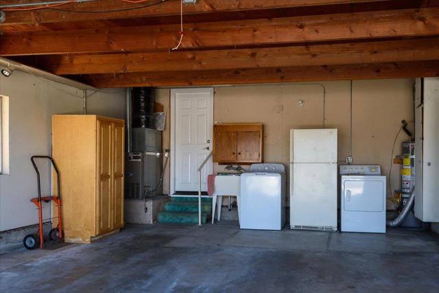 1118 Lafayette Street, San Mateo CA: https://media.crmls.org/mediaz/c736a589-efab-4d81-9a69-55ee73148ed7.jpg