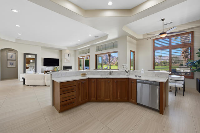 51461 Marbella Court, La Quinta CA: https://media.crmls.org/mediaz/c736af1d-6300-4d7c-8578-5924ab17471b.jpg