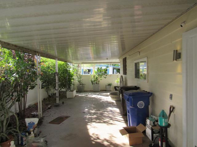 191 Figuaro Drive, Palm Springs CA: https://media.crmls.org/mediaz/c7372b61-baa8-4a04-8914-14719a42592f.jpg