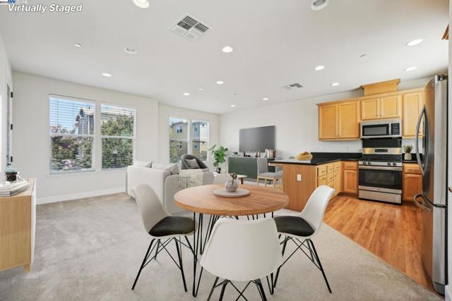 Image 41 of 45 For 23320 Wilmot Cir