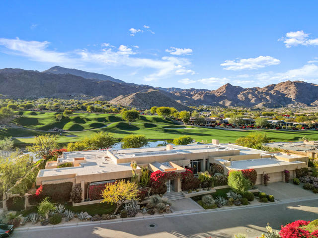 203 Kiva Drive, Palm Desert CA: https://media.crmls.org/mediaz/c737b8f8-fdb0-42d0-9c84-13d8de2f4190.jpg