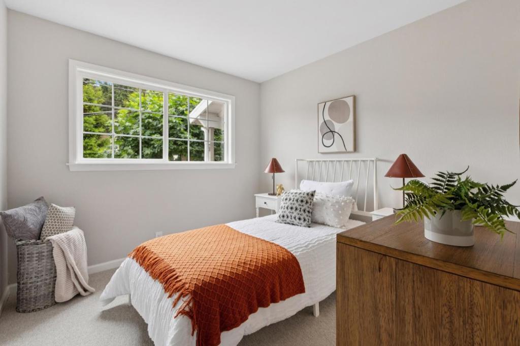 C737C8A9 E48F 4626 9D43 Bef6Cab480E1 812 Burns Court, Pacifica, Ca 94044 &Lt;Span Style='BackgroundColor:transparent;Padding:0Px;'&Gt; &Lt;Small&Gt; &Lt;I&Gt; &Lt;/I&Gt; &Lt;/Small&Gt;&Lt;/Span&Gt;