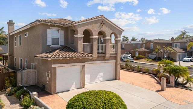 Detail Gallery Image 3 of 14 For 1279 via Escalante, Chula Vista,  CA 91910 - 5 Beds | 4 Baths