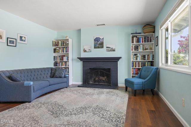 709 Walker Avenue, Camarillo CA: https://media.crmls.org/mediaz/c7392cd6-1a07-4491-a72b-386c8ee86ea5.jpg