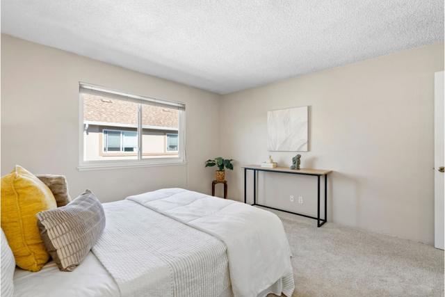 Image 16 of 27 For 2462 Bayshore Road 6