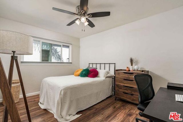 Image 39 of 74 For 440 Corona Del Mar