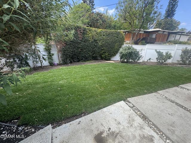 22319 Macfarlane Drive, Woodland Hills CA: https://media.crmls.org/mediaz/c739f21a-2336-4c88-809f-8082b2771d72.jpg