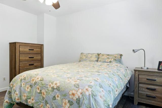 20 Grainger Lane, Santa Cruz CA: https://media.crmls.org/mediaz/c739f5b6-73be-42ef-8dec-98b501432b5d.jpg