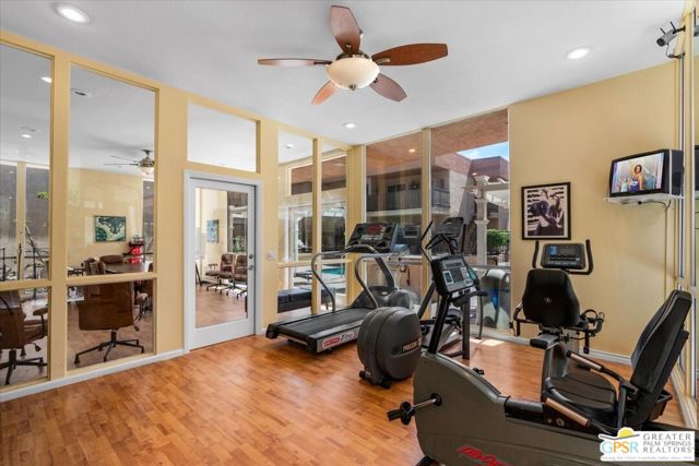 400 N Sunrise Way, Palm Springs CA: https://media.crmls.org/mediaz/c73a12ed-9b7f-4699-ba95-ea52b7a97b75.jpg