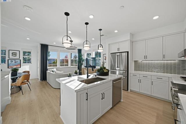 4898 Las Positas Road, Livermore CA: https://media.crmls.org/mediaz/c73a7318-beb2-474e-ab74-6b4e1952416b.jpg