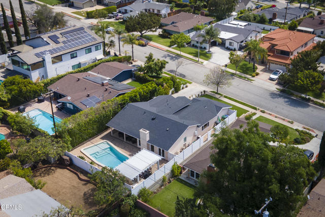 1325 Rexford Avenue, Pasadena CA: https://media.crmls.org/mediaz/c73bd97e-1335-4a4f-a91b-376057415bac.jpg