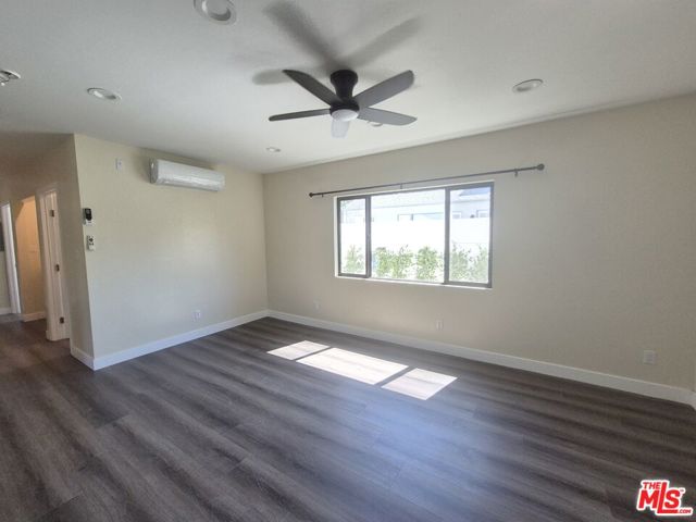 6641 Chimineas Avenue, Reseda CA: https://media.crmls.org/mediaz/c73e53c0-0b28-47f3-ba79-4ed4f724b527.jpg