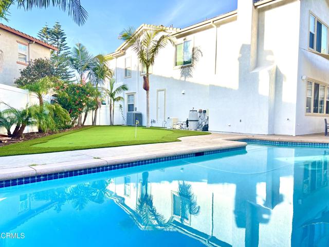 Detail Gallery Image 5 of 44 For 9898 Rhone St, Ventura,  CA 93004 - 4 Beds | 2/1 Baths