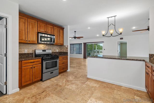 10620 Garden Way, Spring Valley CA: https://media.crmls.org/mediaz/c73e8cd1-81ce-44ce-8329-53dac0224504.jpg