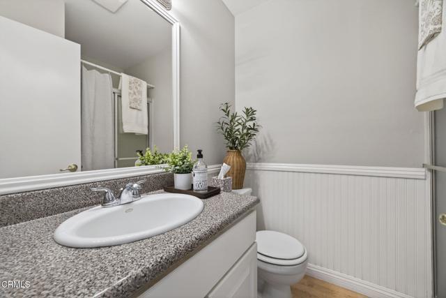 Detail Gallery Image 29 of 46 For 25702 Vista Fairways Dr, Valencia,  CA 91355 - 2 Beds | 2 Baths