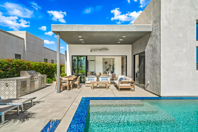 4384 Arcada Street, Palm Springs, CA 92262