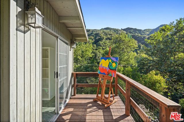 860 Old Topanga Canyon Road, Topanga CA: https://media.crmls.org/mediaz/c73fc01d-c259-4b65-8be6-1d703b4dde50.jpg