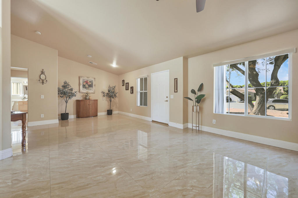 MLS #219139005DA image #2