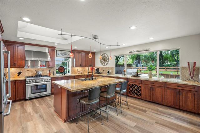 6641 Leyland Park Drive, San Jose CA: https://media.crmls.org/mediaz/c73fe343-feca-4400-b21e-498f4386f097.jpg