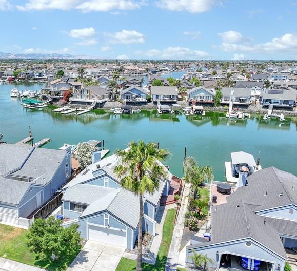 4641 Spinnaker Way, Discovery Bay CA: https://media.crmls.org/mediaz/c74006a5-9427-45e3-bd7b-e89a930312b4.jpg