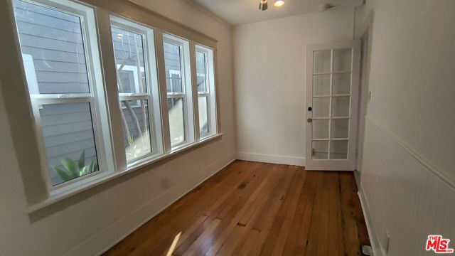 1118 Sanborn Avenue photo 15
