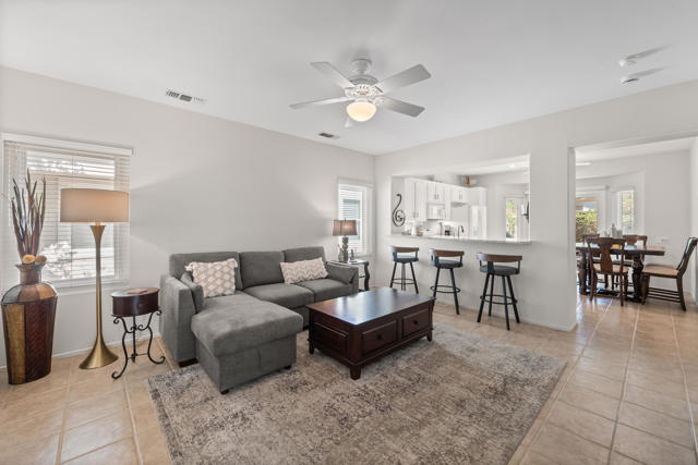 78680 Postbridge Circle, Palm Desert CA: https://media.crmls.org/mediaz/c7405067-5cf6-4fa3-9a28-412cb92b3000.jpg