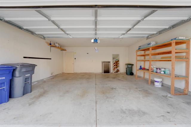 1354 Palomar Place, Vista CA: https://media.crmls.org/mediaz/c740fdc3-1ff8-4528-9a52-e2eea31d6e50.jpg