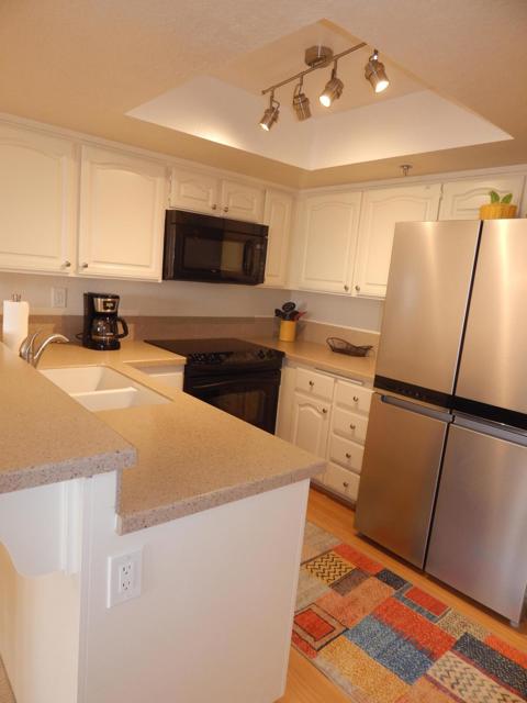 500 E Amado Road #723, Palm Springs, CA 92262