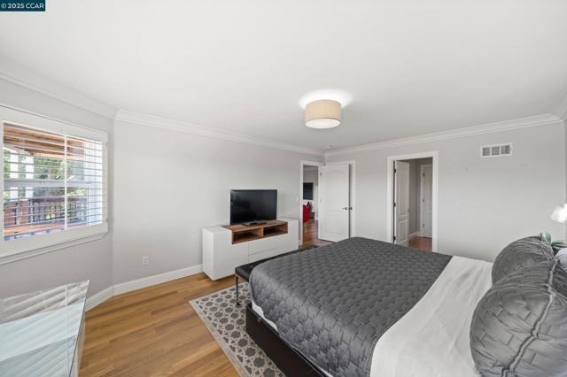 628 Sugarloaf Ct, Walnut Creek CA: https://media.crmls.org/mediaz/c74148a9-9c2e-4262-b588-5d62b0d4799a.jpg