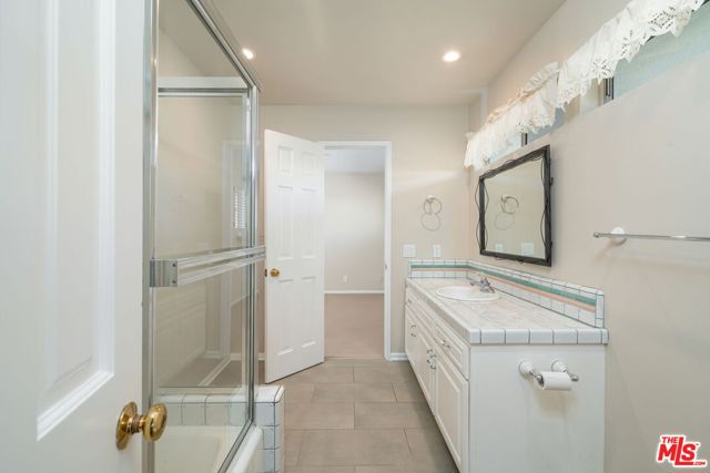 14972 CAMAROSA Drive, Pacific Palisades CA: https://media.crmls.org/mediaz/c742153f-fb44-4317-9251-cd0dde60c65a.jpg