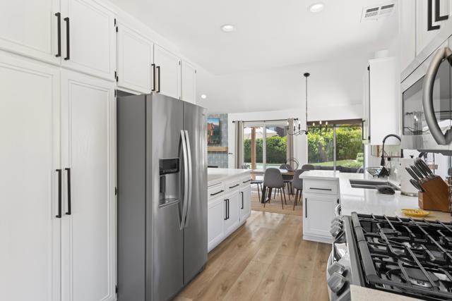 78635 Villeta Drive, La Quinta CA: https://media.crmls.org/mediaz/c742f1ea-b154-4907-a517-243a51fc3073.jpg