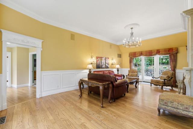 23423 Toyonita Road, Los Altos Hills CA: https://media.crmls.org/mediaz/c744f2cf-a2b2-4b27-99a2-8575709a1ca1.jpg