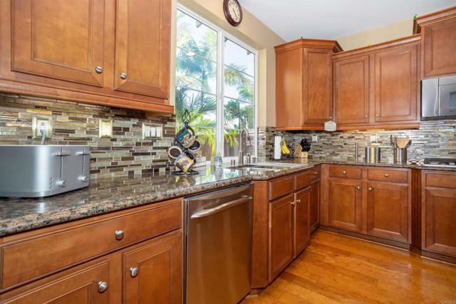 Detail Gallery Image 12 of 68 For 3753 Bergen Peak Pl, Carlsbad,  CA 92010 - 4 Beds | 3/1 Baths