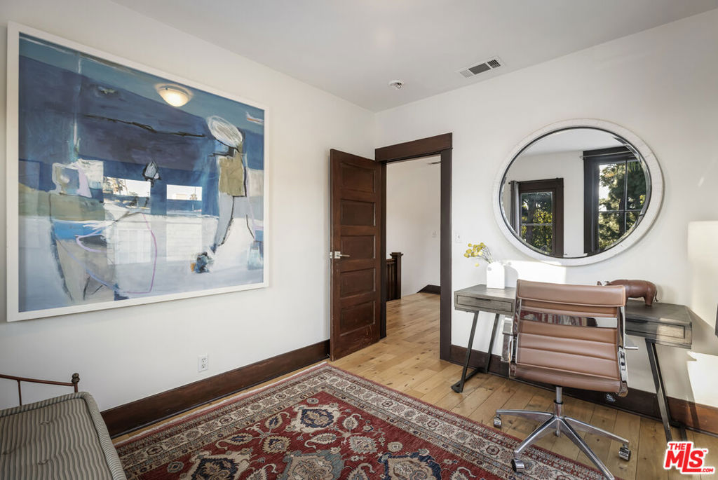 MLS #26863929 image #32