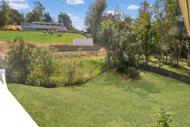 10957 VALLE VISTA ROAD, Lakeside CA: https://media.crmls.org/mediaz/c7468442-788b-43b9-8d70-ee0e9ab5bedc.jpg