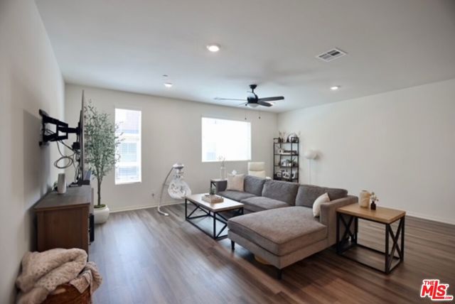 20625 desert ash Lane photo 4