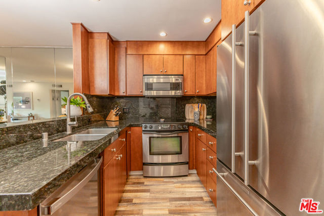 2260 North Cahuenga Boulevard, 306 photo 8