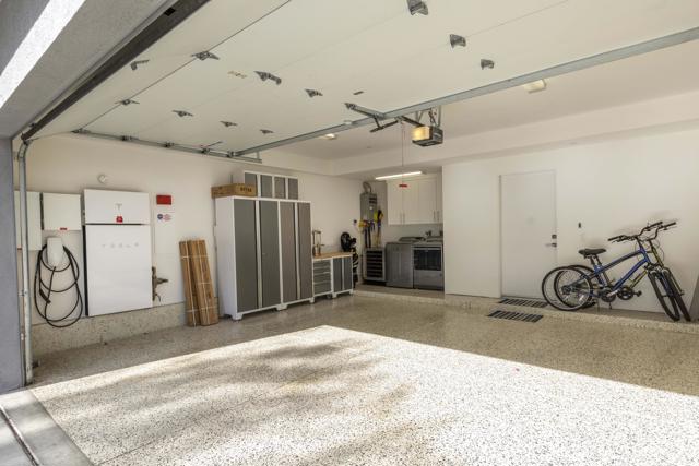 Image 25 of 30 For 344 Goleta Way