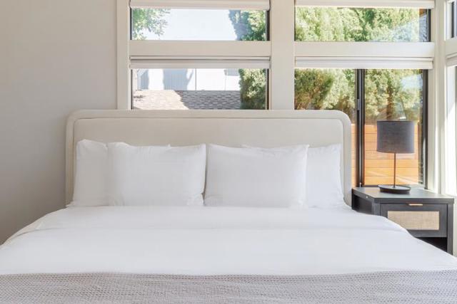 251 Middlefield Road, Palo Alto CA: https://media.crmls.org/mediaz/c7477310-0375-4de8-92ef-34333e277d3a.jpg