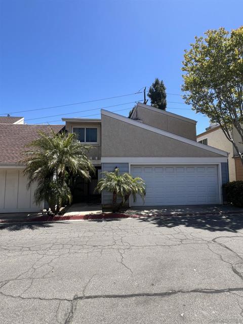 2359 Caminito Agrado, San Diego CA: https://media.crmls.org/mediaz/c747a024-71bb-431a-b51c-0a569a86841c.jpg