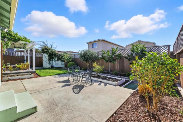 110 Manzanita Avenue, South San Francisco CA: https://media.crmls.org/mediaz/c747e73c-ccf8-4195-b604-3acbdf6a5693.jpg